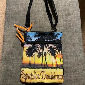 Cross body bag, República Dominicana, by Robin Ruth